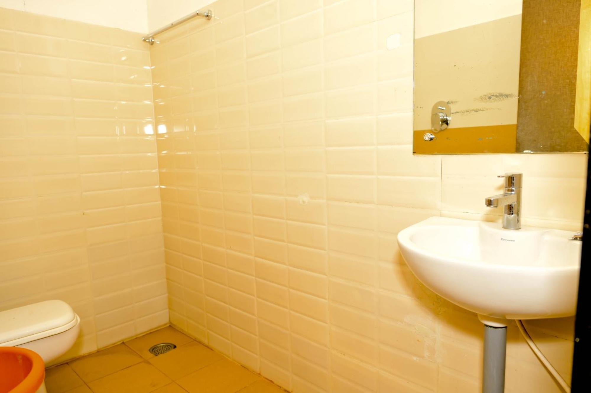 Townhouse Mk Hotel Chikmagalur Exterior photo