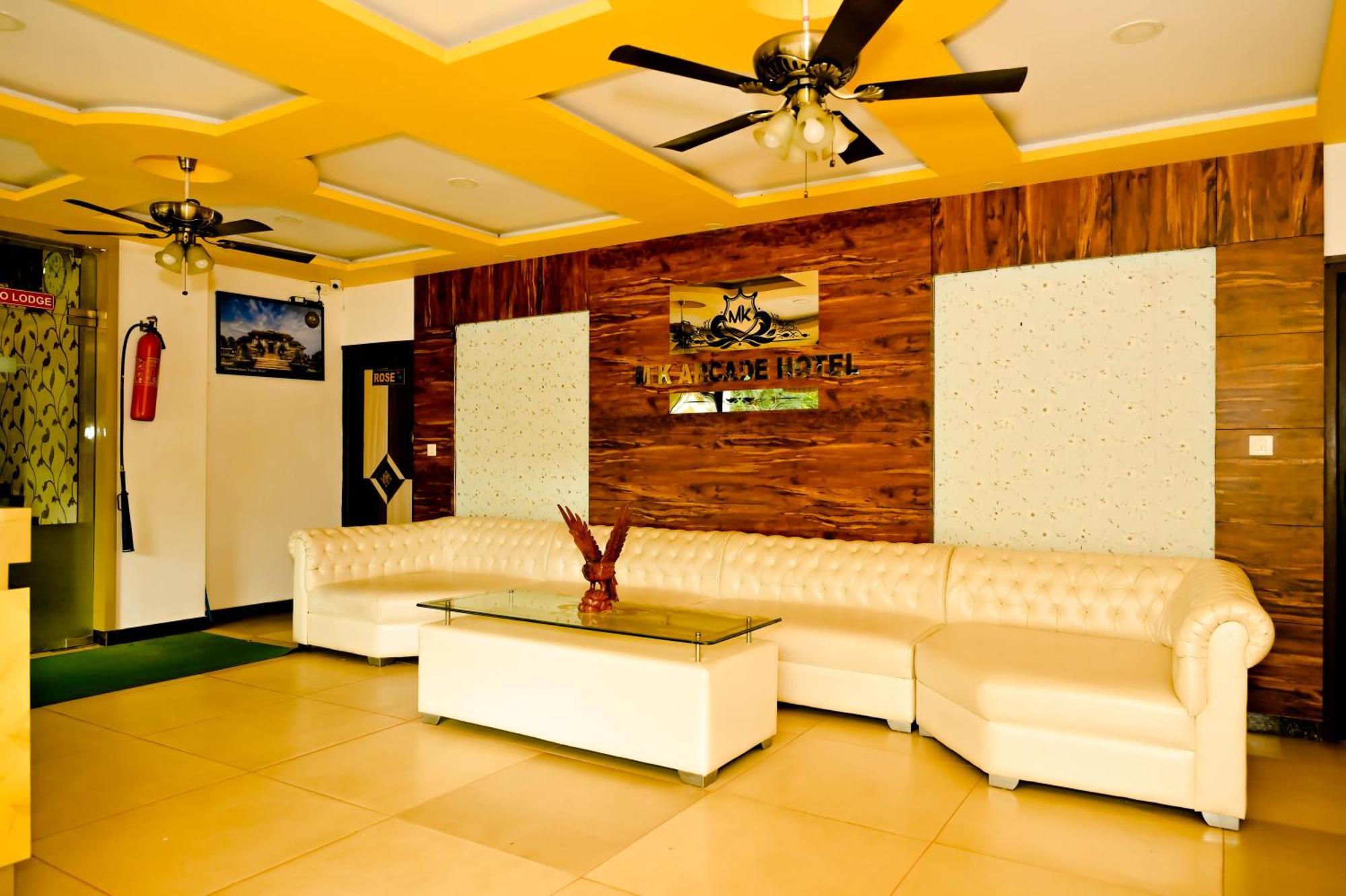 Townhouse Mk Hotel Chikmagalur Exterior photo